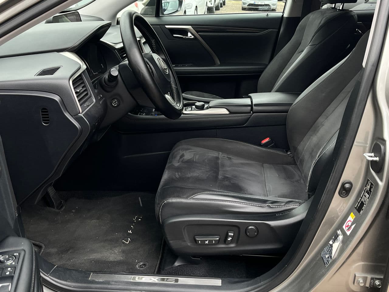 Lexus RX 300 2018 — Миниатюра 5