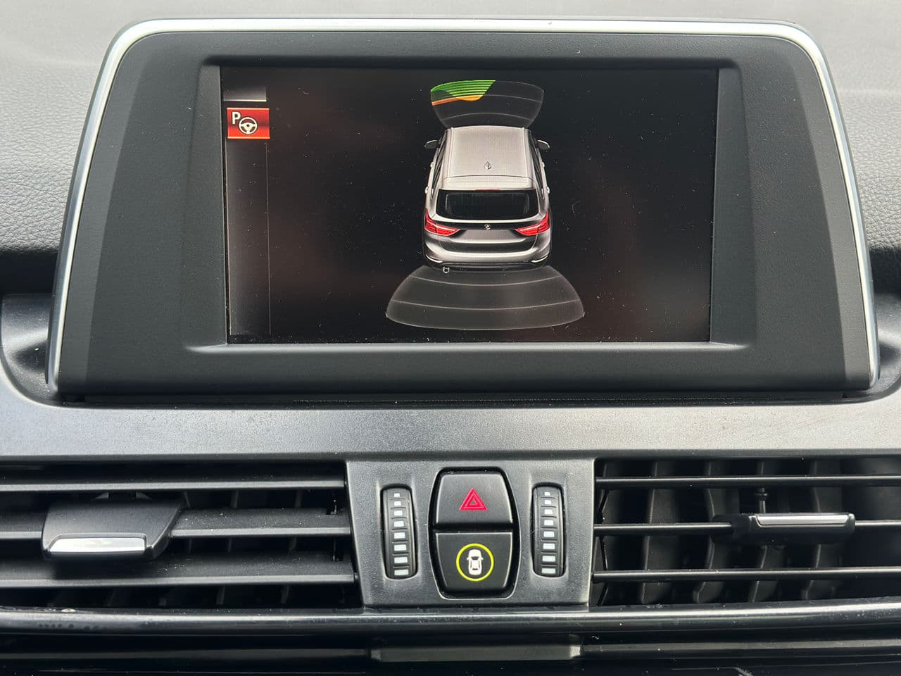 BMW 216d 2015 — Миниатюра 11