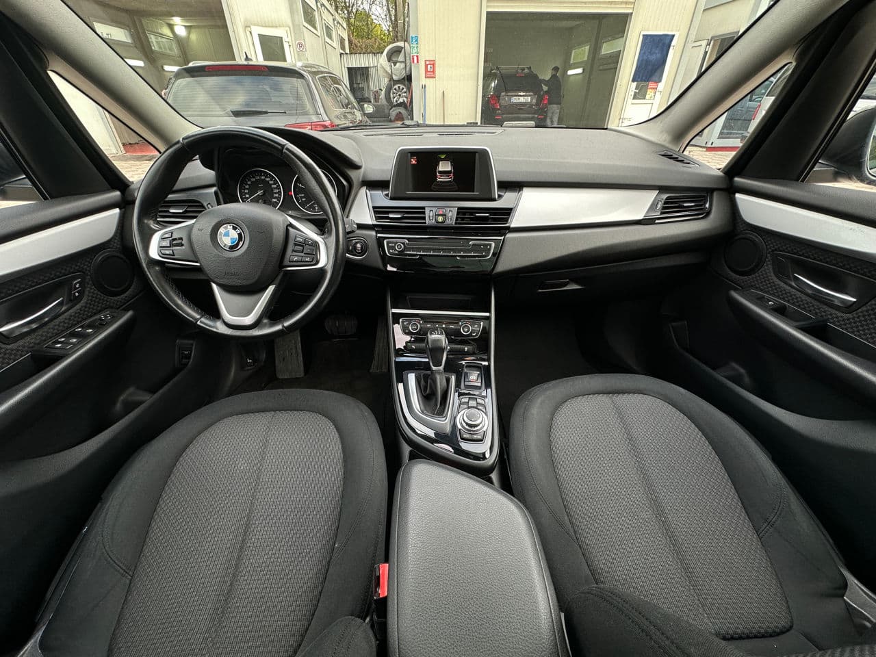 BMW 216d 2015 — Миниатюра 7