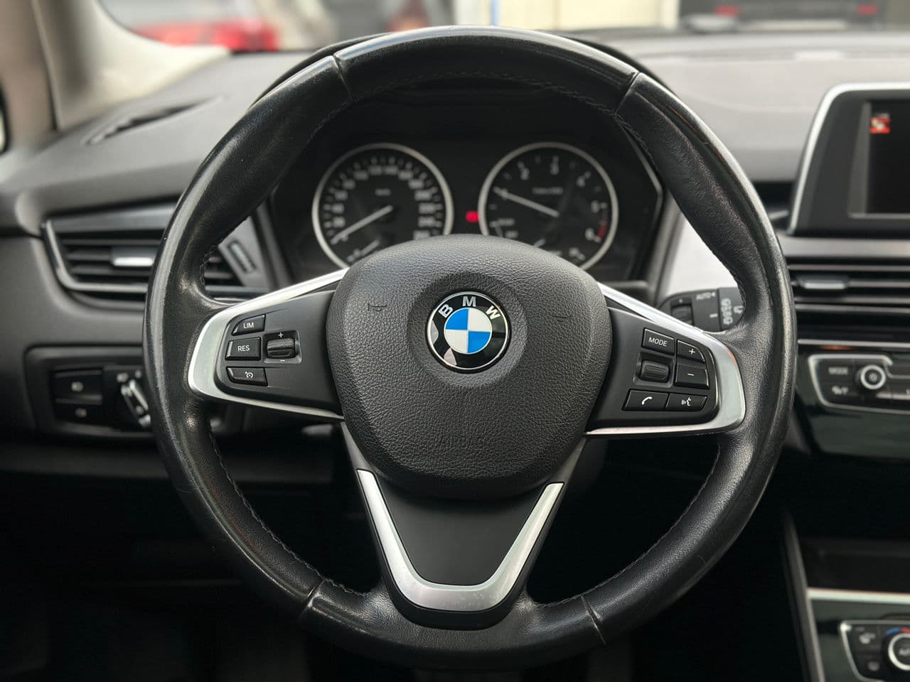 BMW 216d 2015 — Миниатюра 9