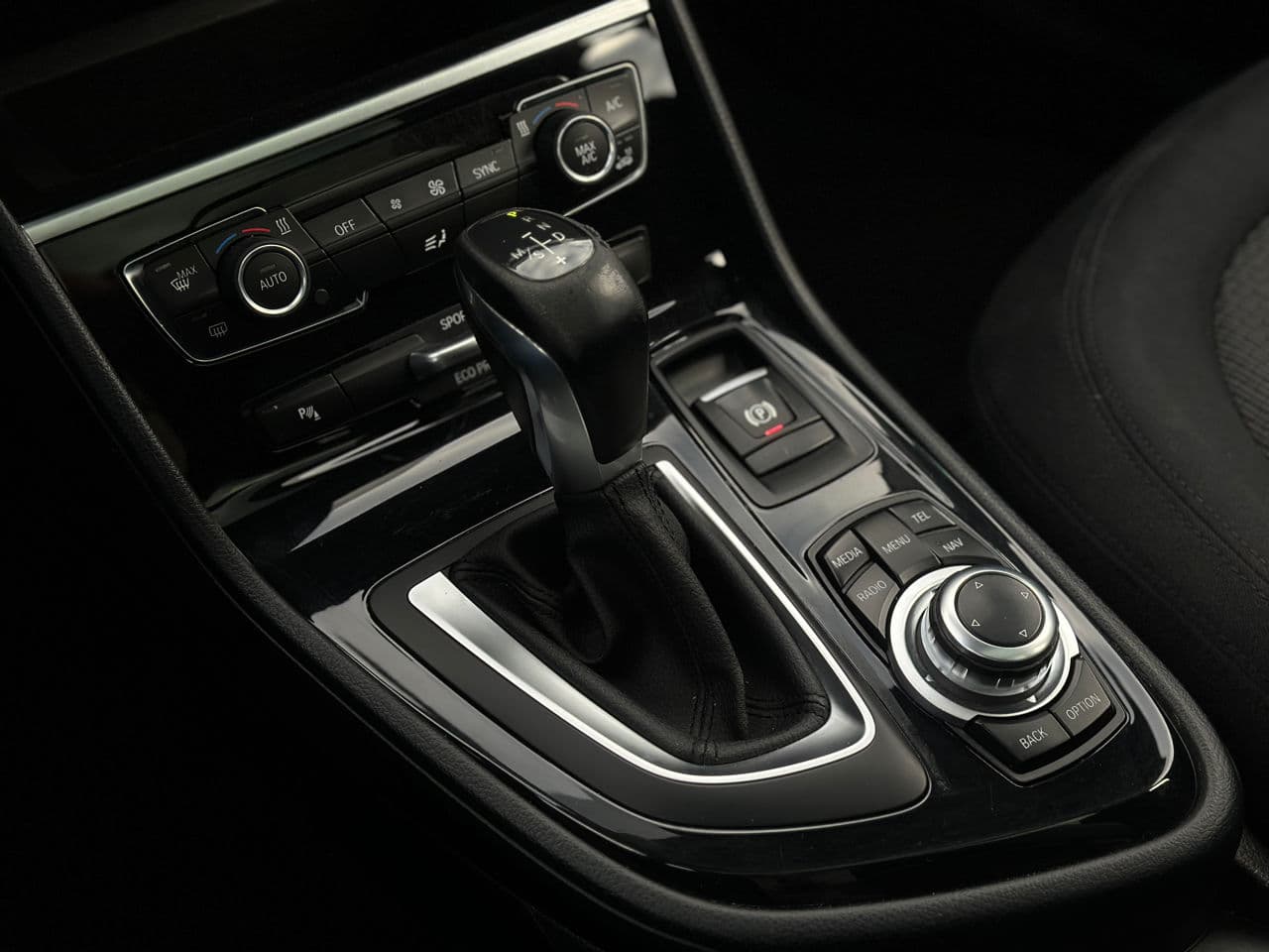 BMW 216d 2015 — Миниатюра 12
