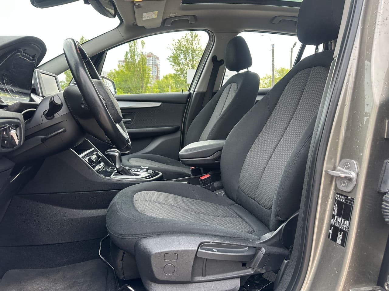 BMW 216d 2015 — Миниатюра 5