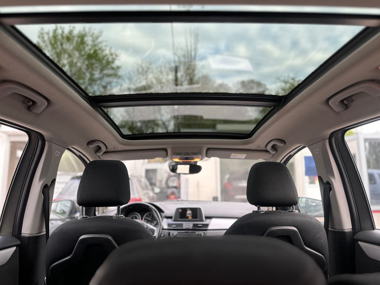 BMW 216d 2015 — Миниатюра 17