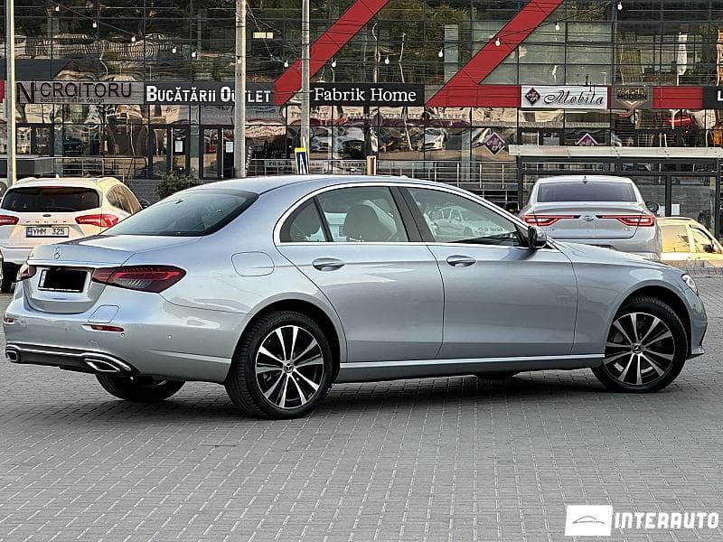 Mercedes E 300e 2022 — Миниатюра 3