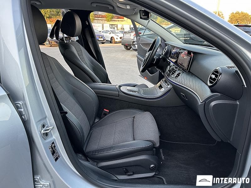 Mercedes E 300e 2022 — Миниатюра 15