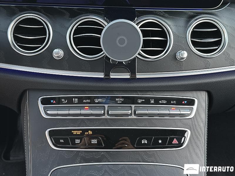 Mercedes E 300e 2022 — Миниатюра 11