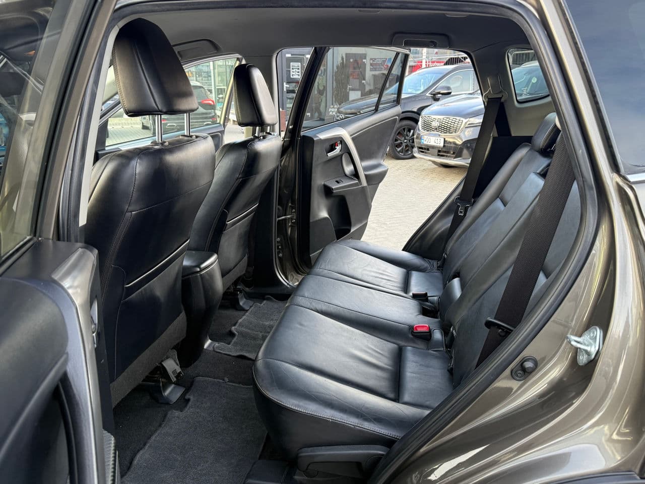 Toyota Rav-4 2014 — Миниатюра 12