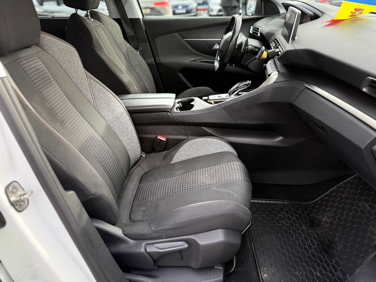 Peugeot 5008 2019 — Миниатюра 16