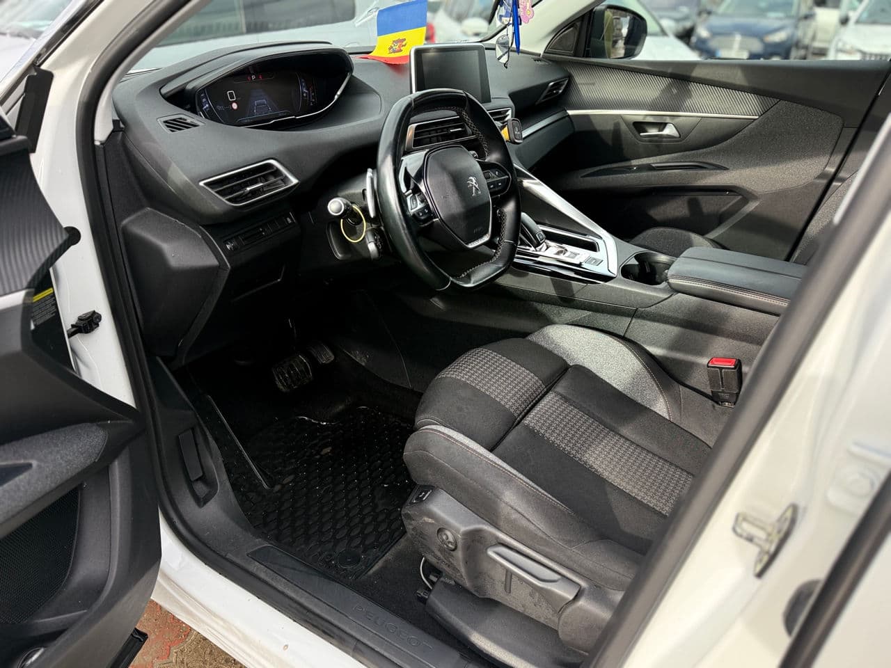 Peugeot 5008 2019 — Миниатюра 6