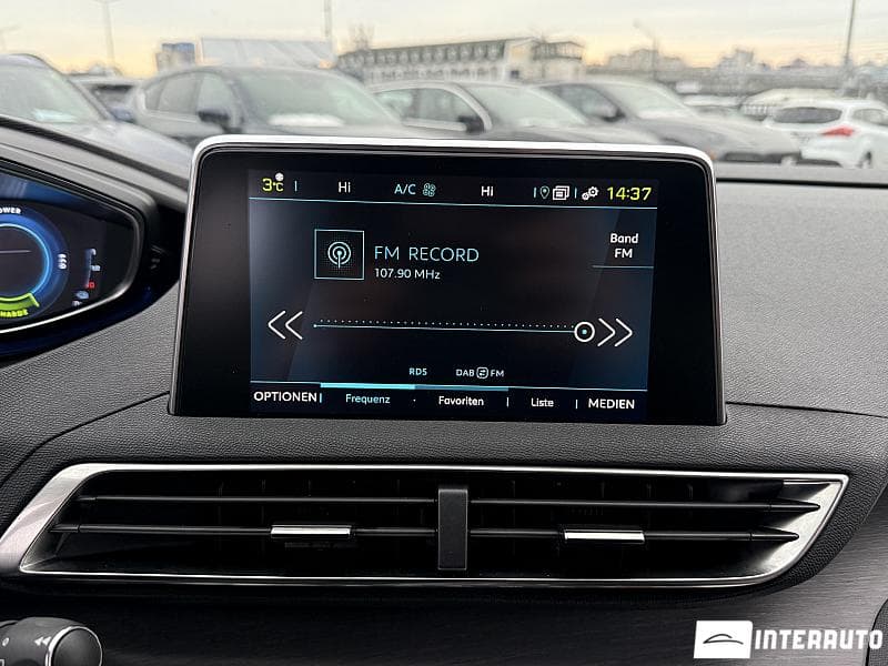 2020 Peugeot 3008 — Miniatură 9