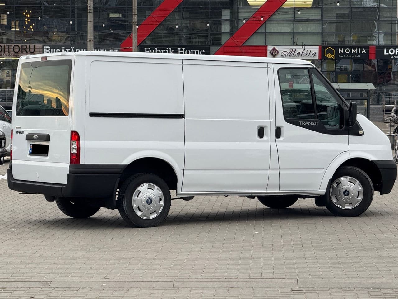 Ford Transit 2011 — Миниатюра 3