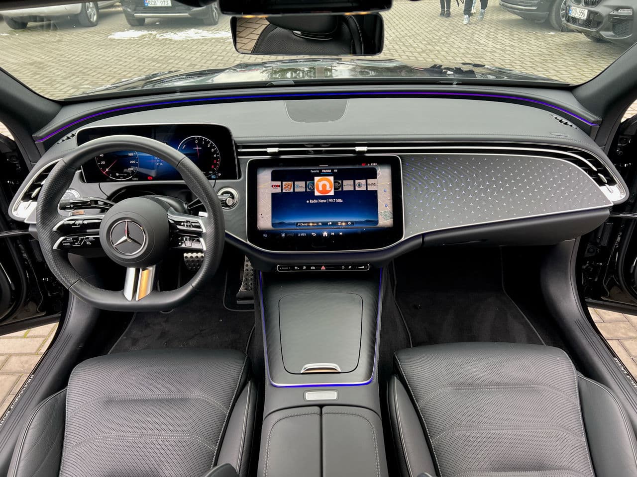 Mercedes E 300de 2024 — Миниатюра 9