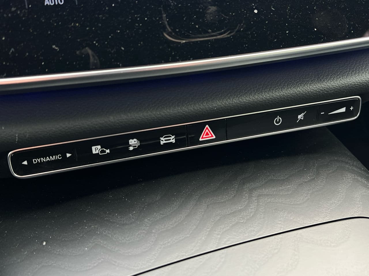Mercedes E 300de 2024 — Миниатюра 18