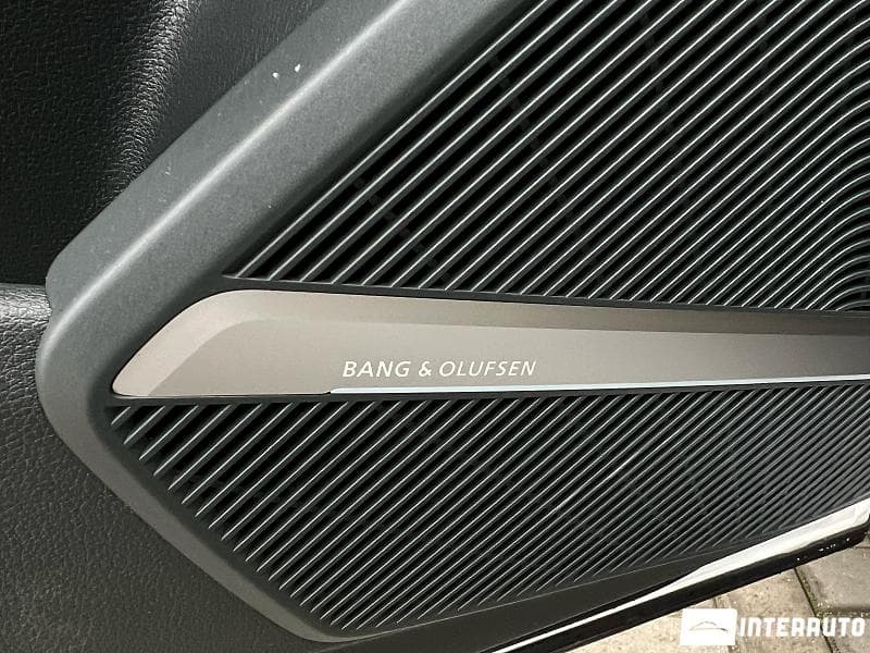 Audi Q5 2018 — Миниатюра 8