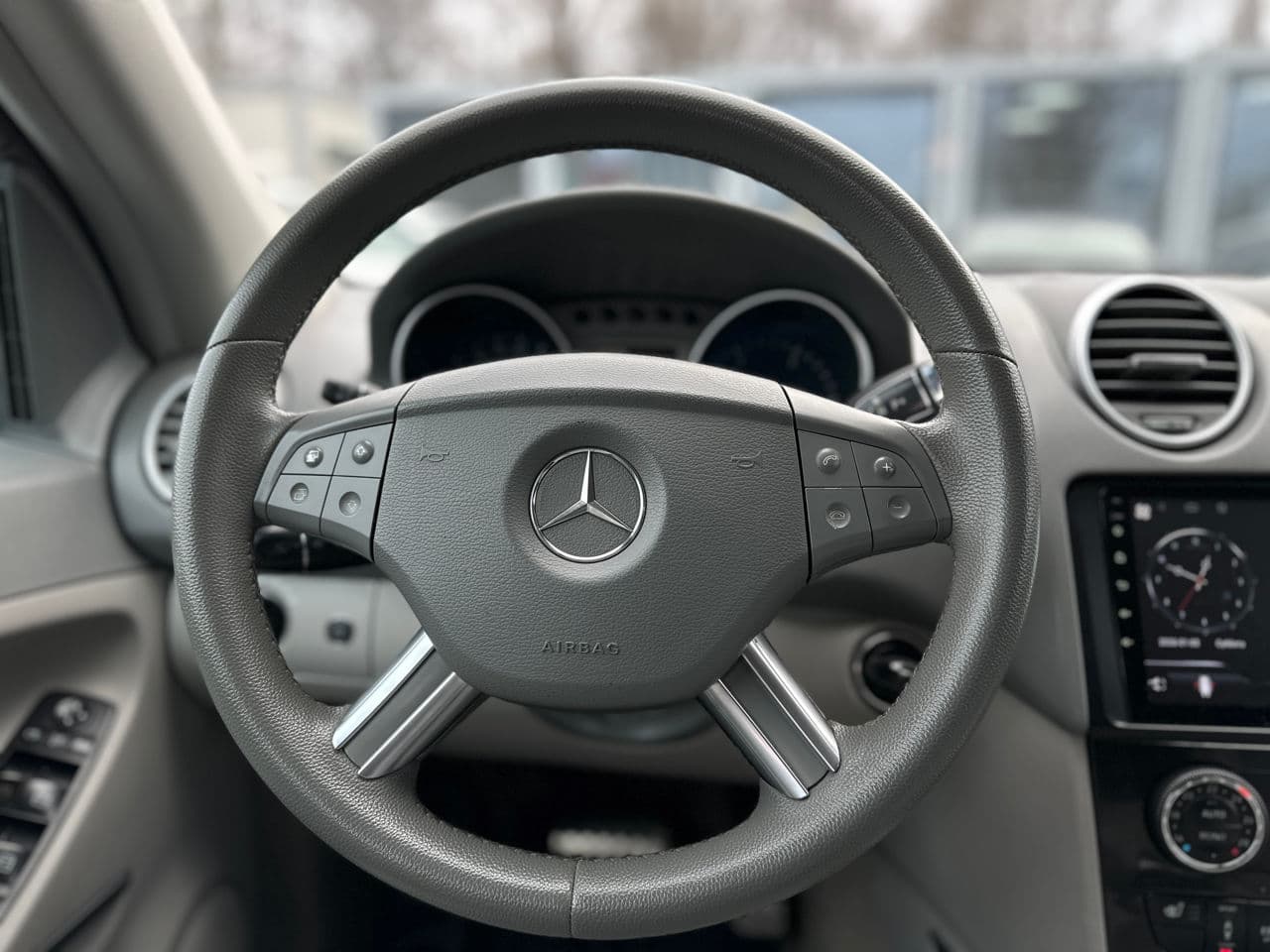 Mercedes ML 320 2007 — Миниатюра 10