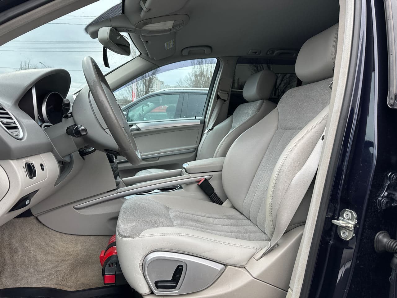 Mercedes ML 320 2007 — Миниатюра 5