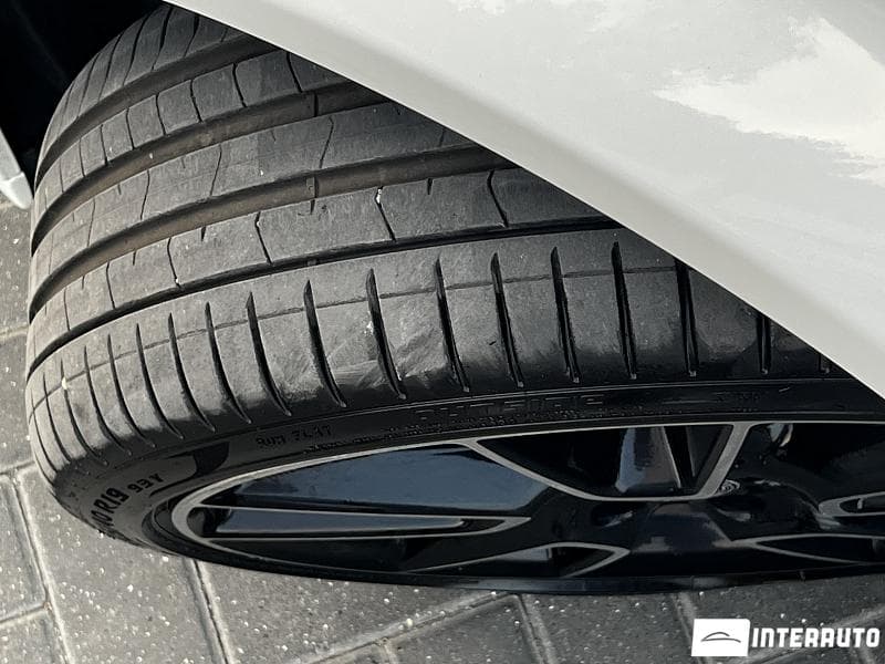 Mercedes C 300 2019 — Миниатюра 8