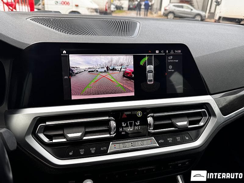 BMW 330 2020 — Миниатюра 10