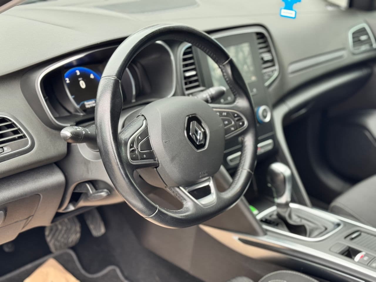 Renault Megane 2017 — Миниатюра 8