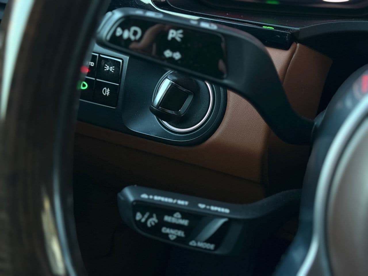 Porsche Cayenne 2020 — Миниатюра 10