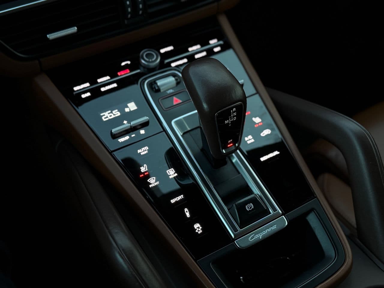 Porsche Cayenne 2020 — Миниатюра 15