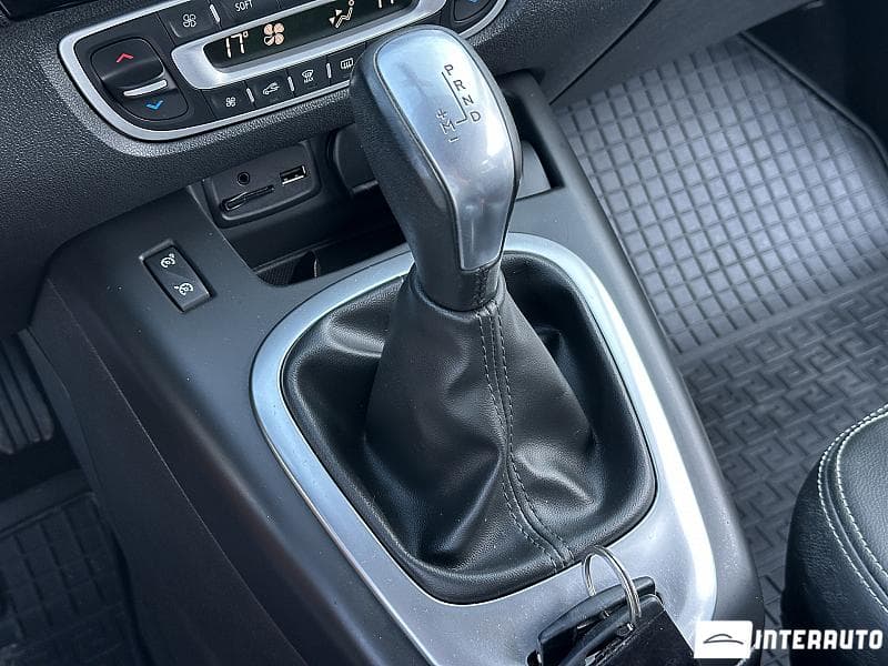 Renault Grand Scenic 2015 — Миниатюра 11