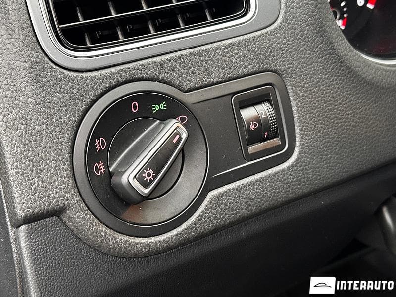 Volkswagen Polo 2016 — Миниатюра 12