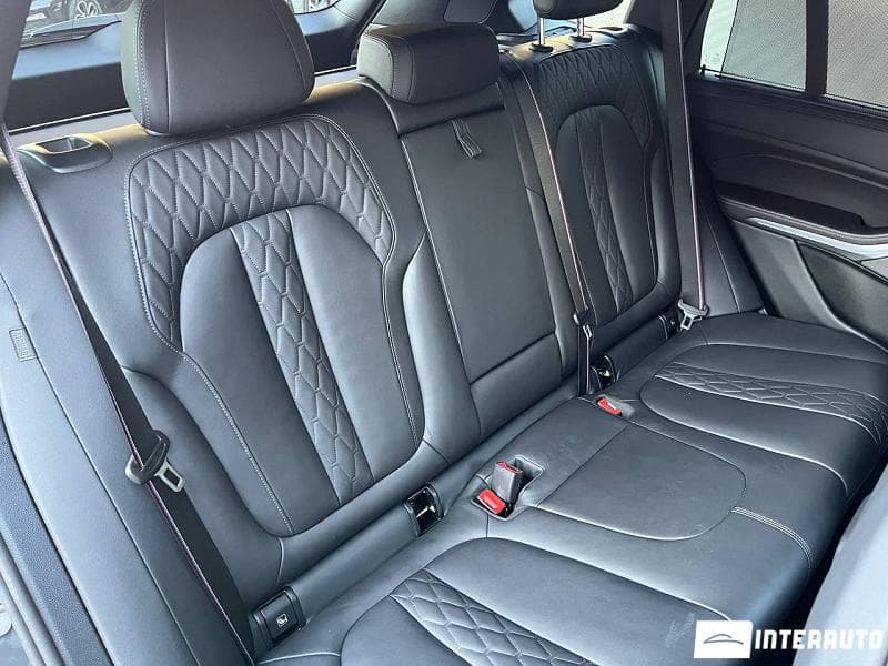 BMW X5 4.0D 2023 — Миниатюра 23