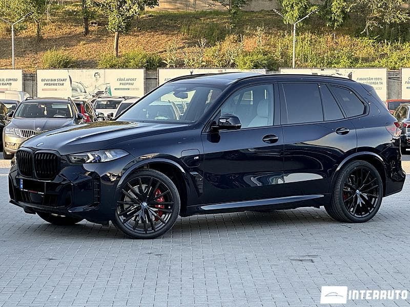 2023 BMW X5 5.0e — Miniatură 2