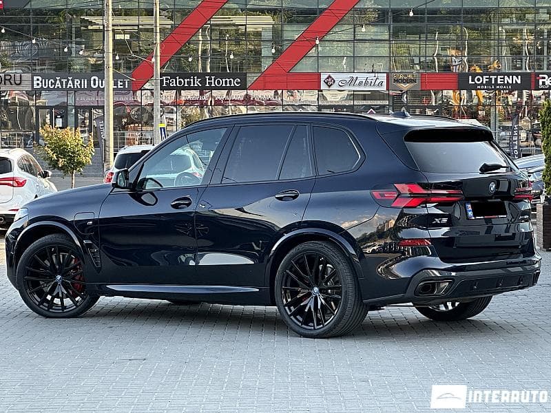 2023 BMW X5 5.0e — Miniatură 4