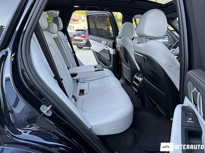 2023 BMW X5 5.0e — Miniatură 16