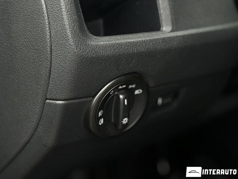 Volkswagen Caravelle 2017 — Миниатюра 8