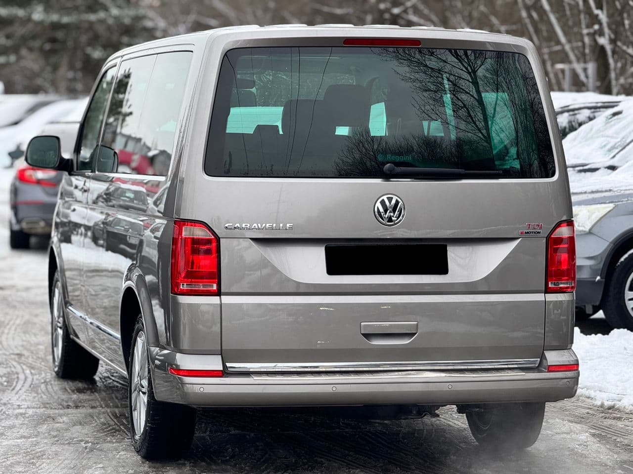 Volkswagen Caravelle 2017 — Миниатюра 4