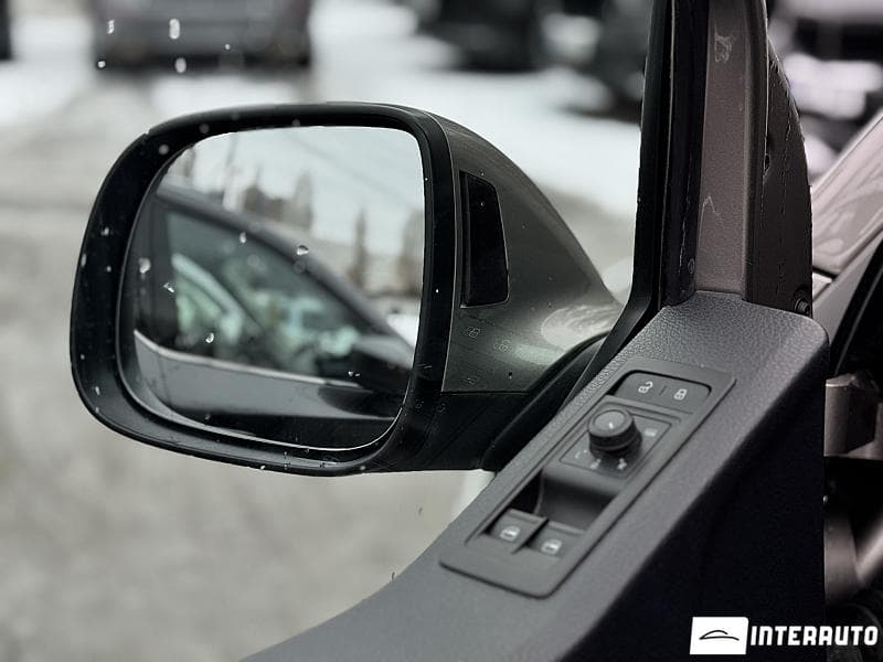 Volkswagen Caravelle 2017 — Миниатюра 6
