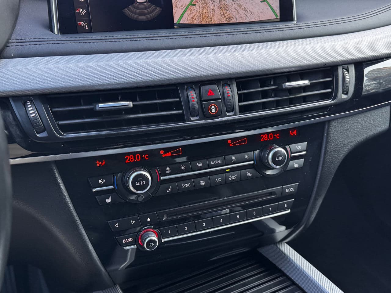 BMW X5 4.0e 2018 — Миниатюра 12