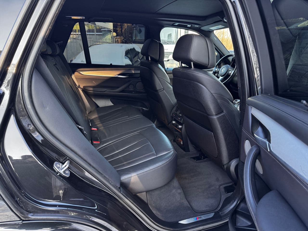 BMW X5 4.0e 2018 — Миниатюра 23