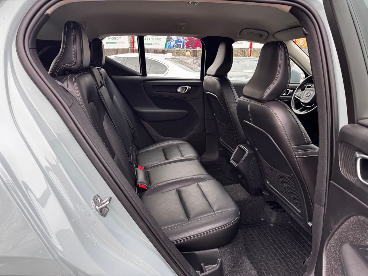 Volvo XC 40 2019 — Миниатюра 16