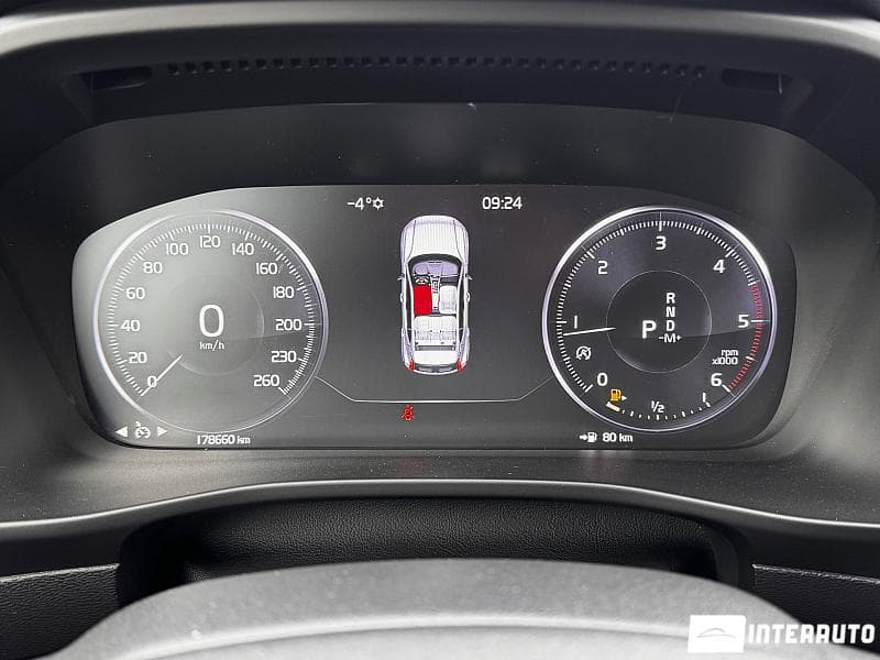 Volvo XC 40 2019 — Миниатюра 9
