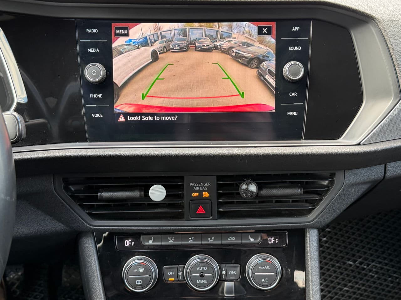 Volkswagen Jetta 2019 — Миниатюра 13