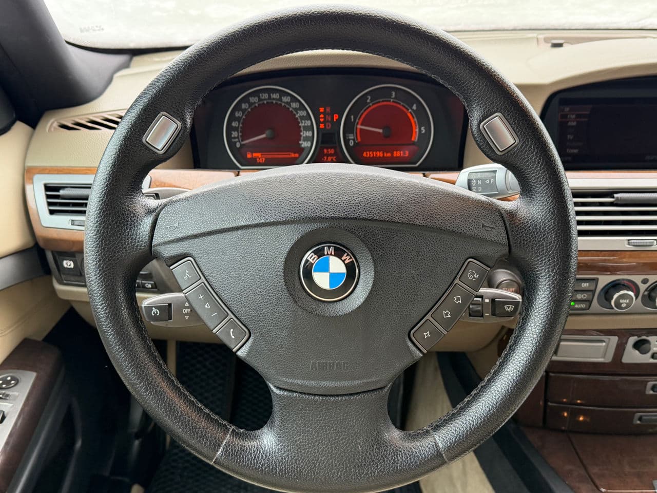 BMW 730 2004 — Миниатюра 11