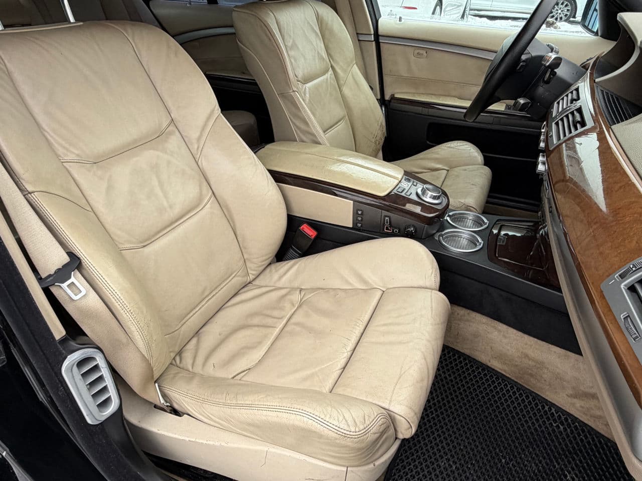 BMW 730 2004 — Миниатюра 7