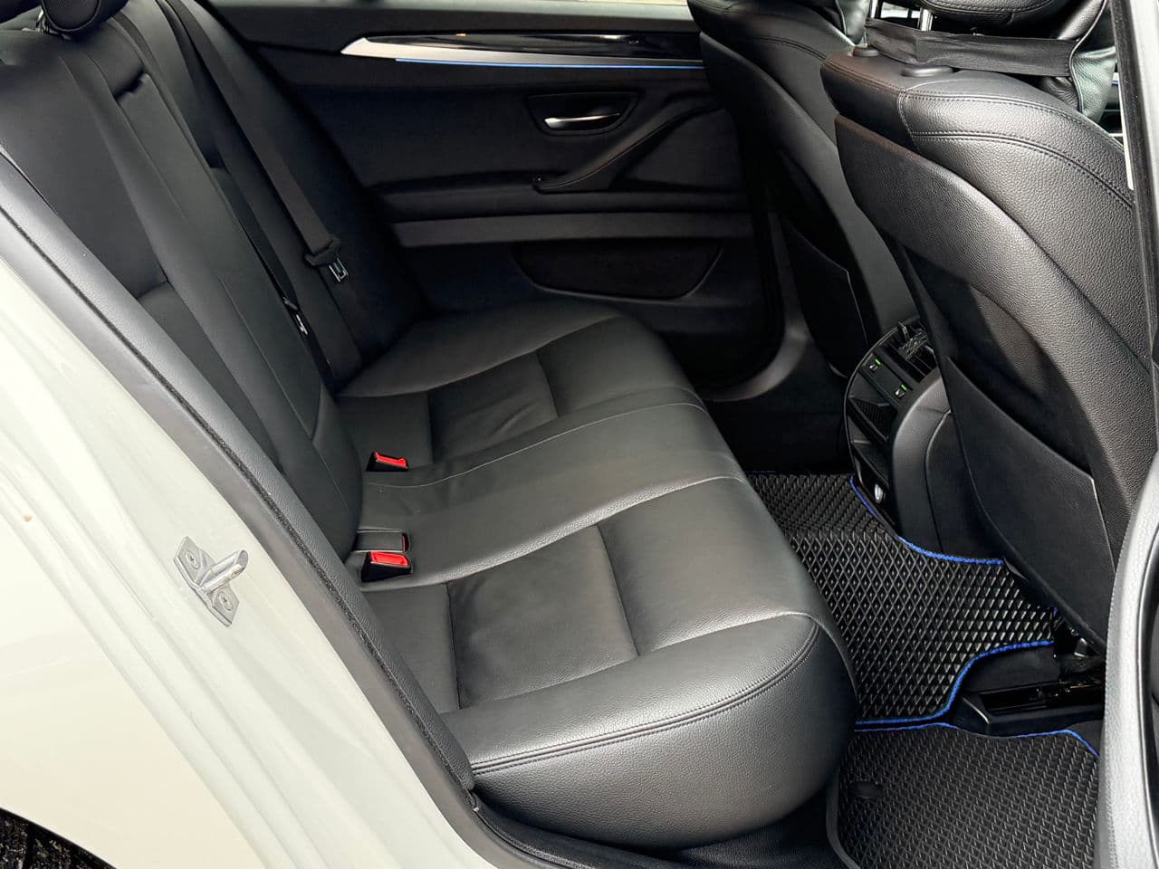 BMW 520 2016 — Миниатюра 19
