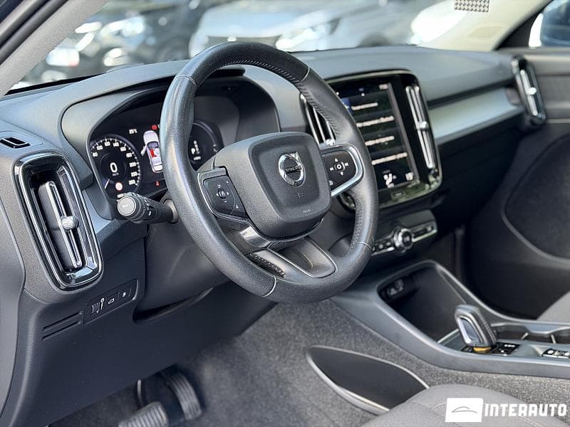 Volvo XC 40 2021 — Миниатюра 10