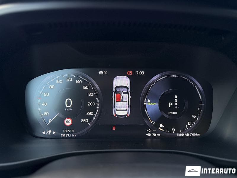 Volvo XC 40 2021 — Миниатюра 12
