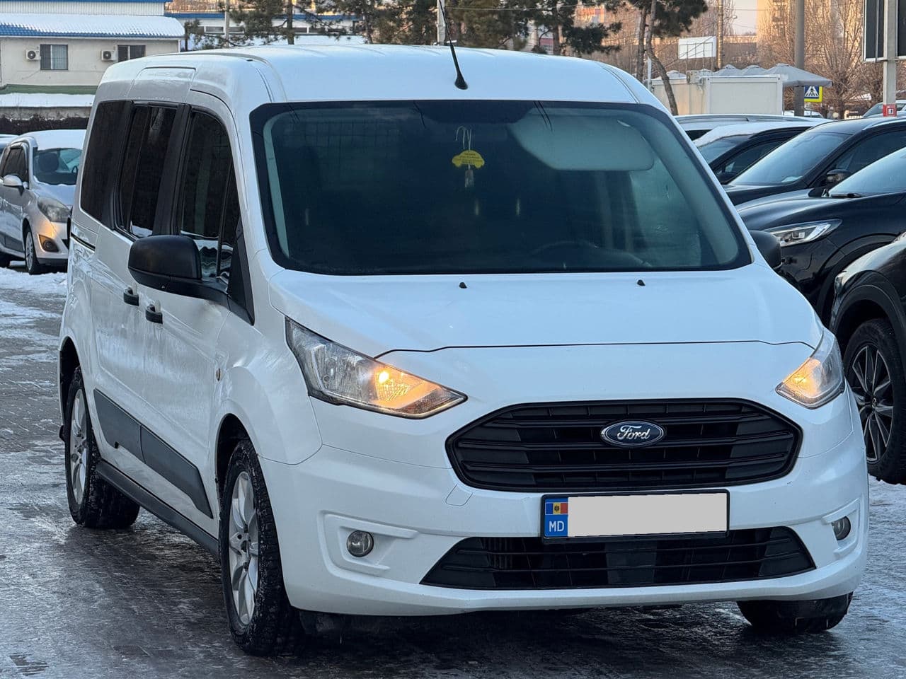 Ford Transit Connect 2019 — Миниатюра 3