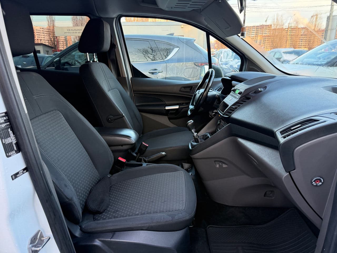 Ford Transit Connect 2019 — Миниатюра 14