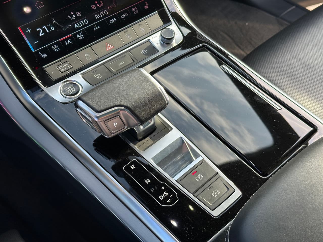 Audi Q8 2023 — Миниатюра 12