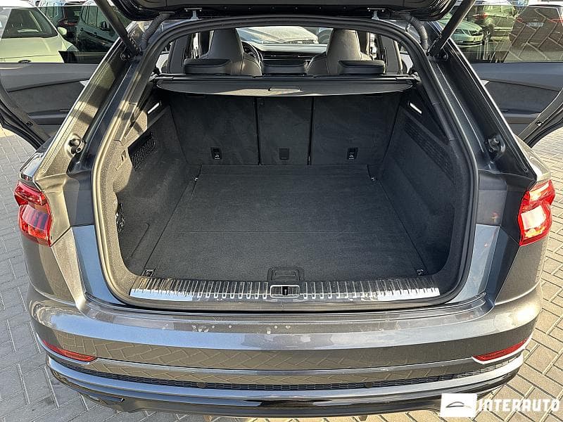 Audi Q8 2023 — Миниатюра 24