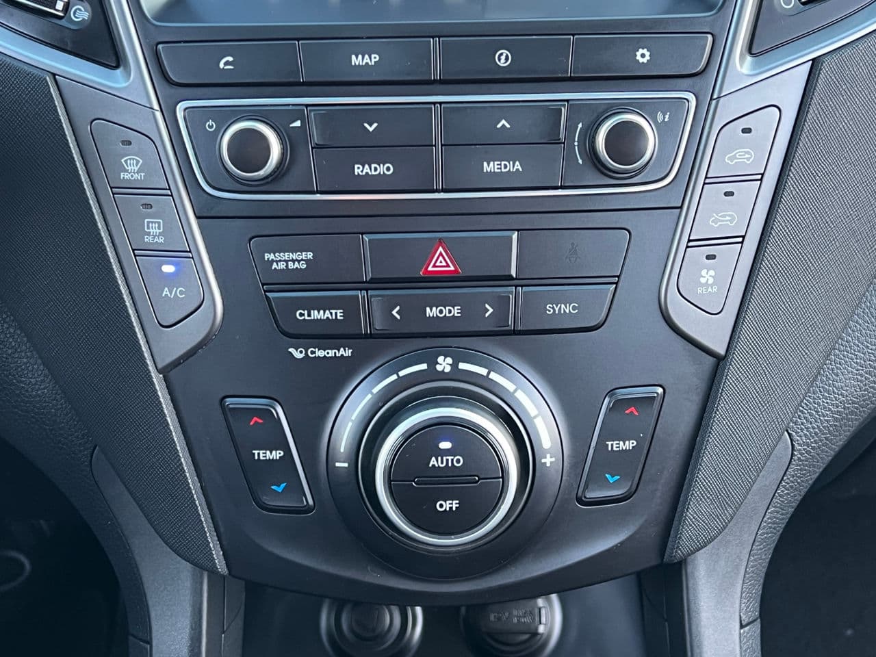 Hyundai Grand Santa Fe 2017 — Миниатюра 10