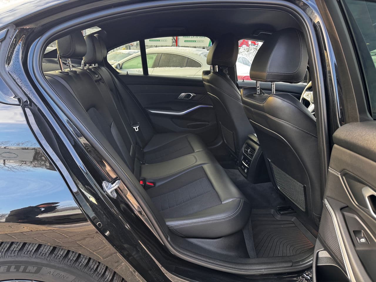 BMW 320 2019 — Миниатюра 18